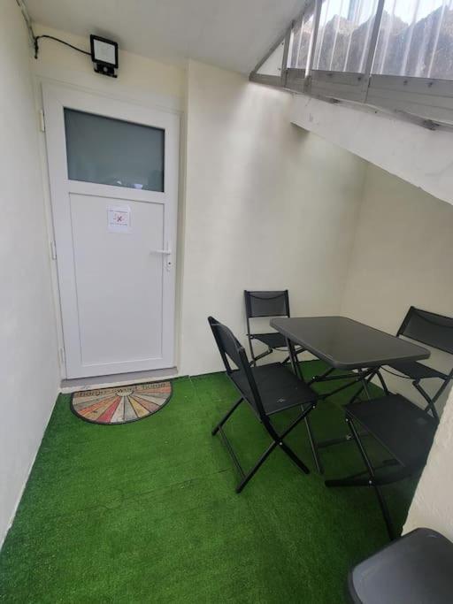 Appartement 2 Pieces Pres Du Lac De Bouzey Sanchey Esterno foto